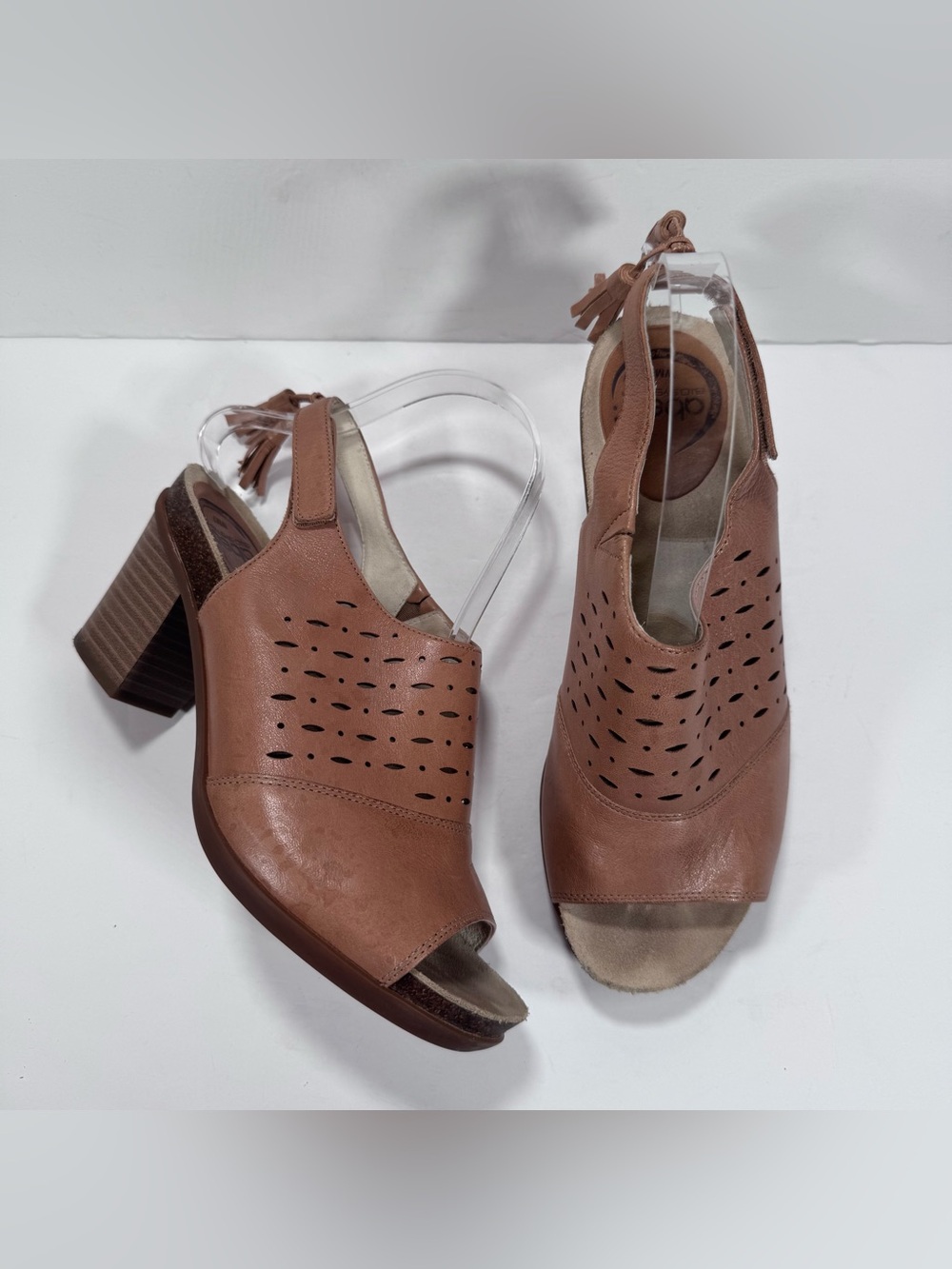 Abeo B.I.O. Berrie Tan Leather Heeled Peep Toe Slingback Sandals Women Size 7M